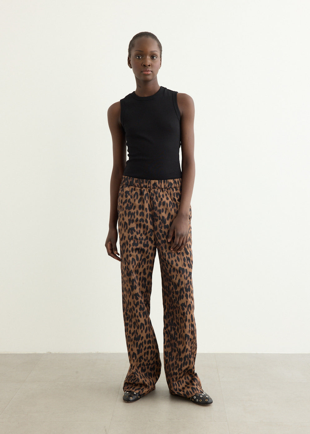Nivia Pants