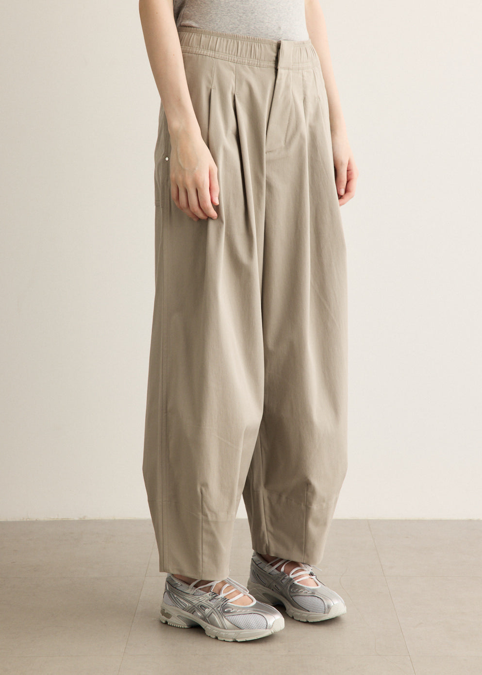 Women's Pleated Casual Pants