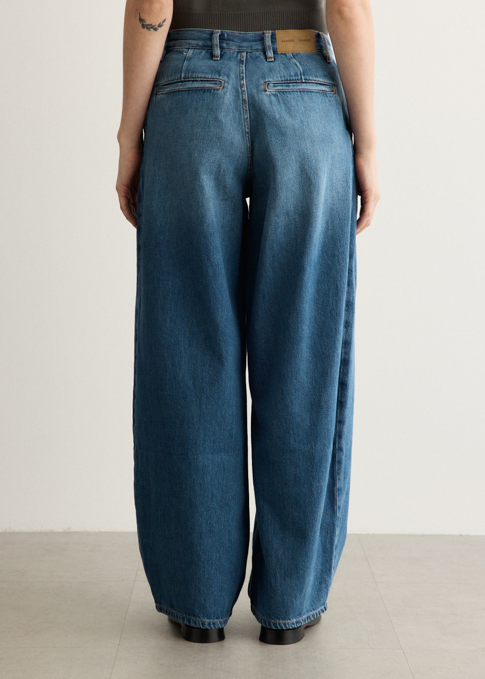 Saharper Pleat Jeans