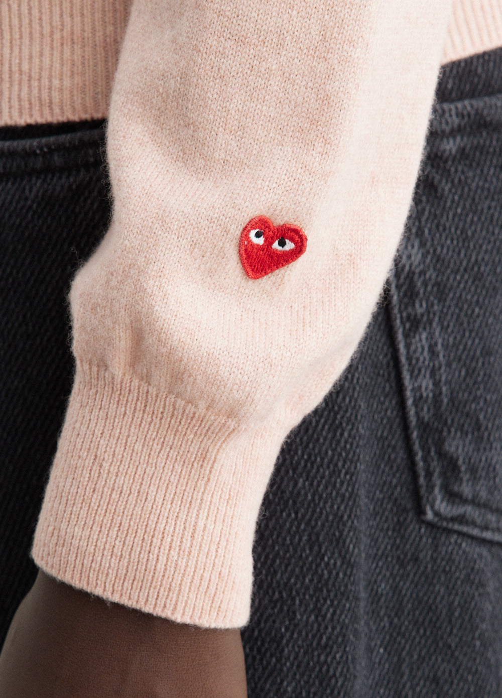 N091 Ladies Cardigan Small Red Heart