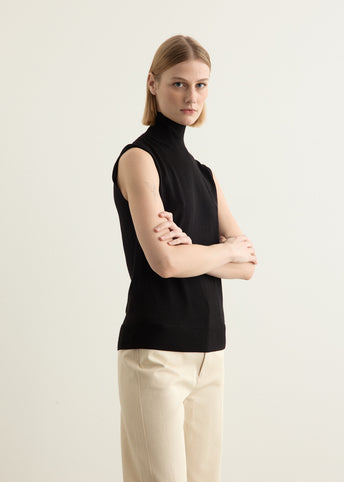 Sleeveless Fine Turtleneck