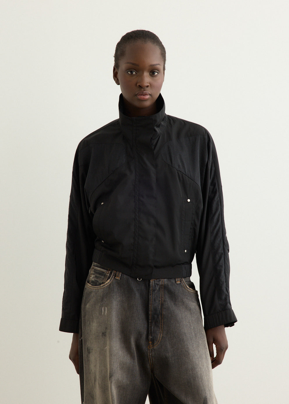 Incu Exclusive Contrast Zip-Up Short Jacket