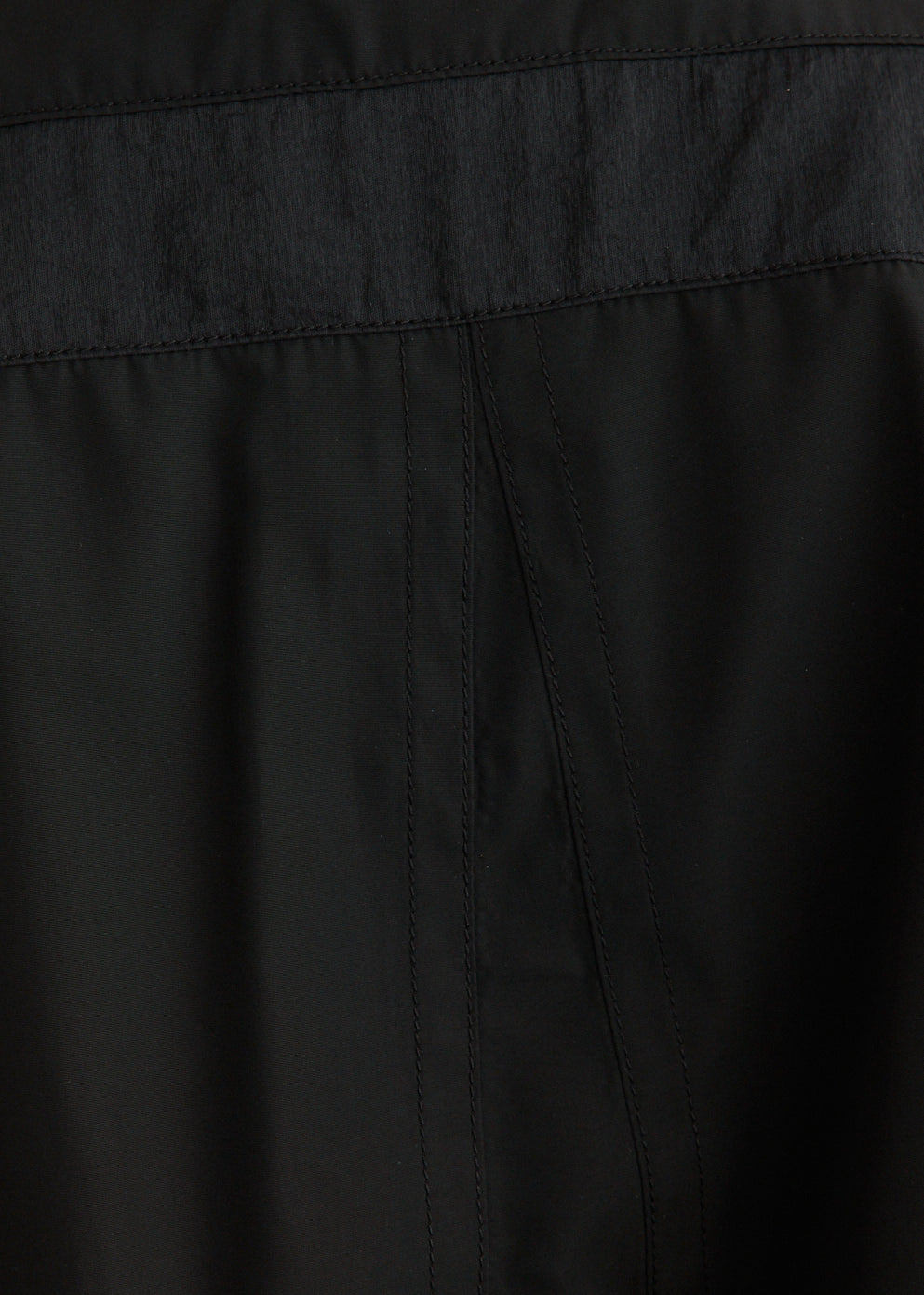 Incu Exclusive Contrast Zip-Up Short Jacket