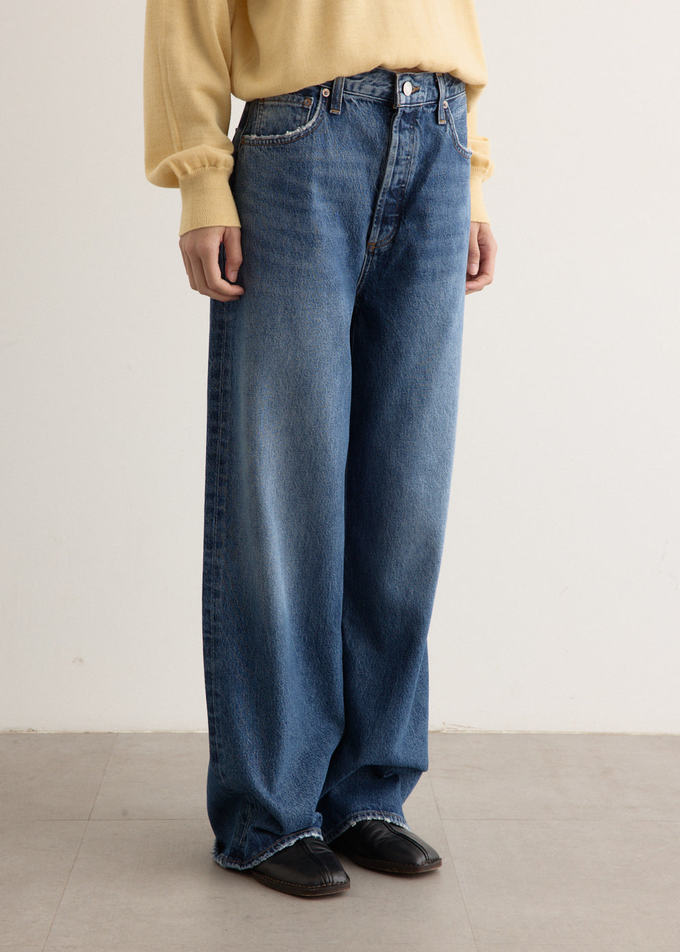 Low Slung Baggy Jeans