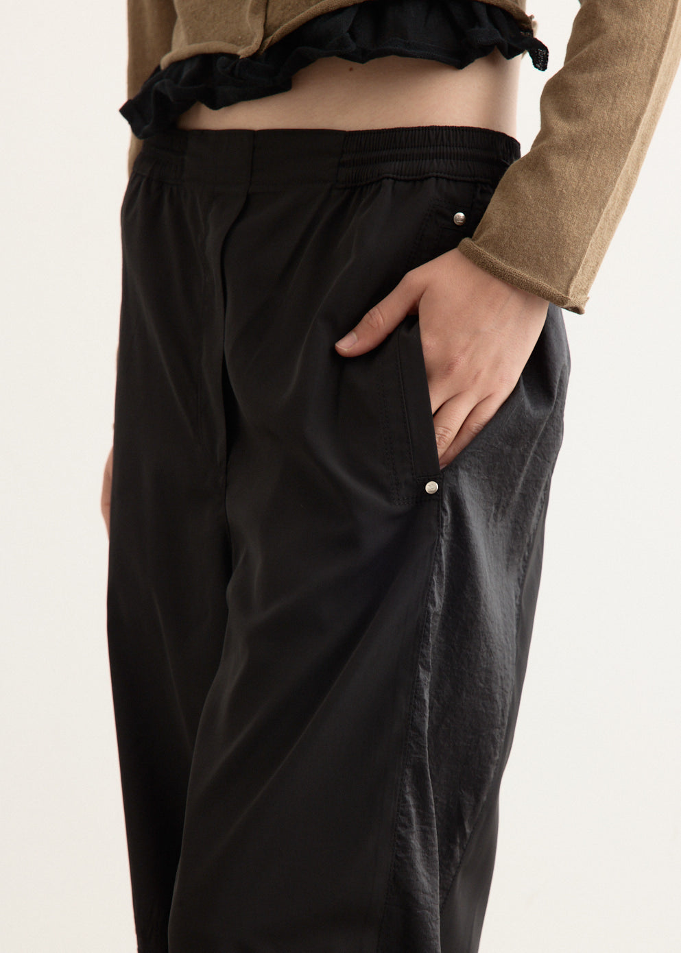 [LOW CLASSIC] / ☆ 25SS CONTRAST BANDING PANTS / BLACK Contrast Banding Pants
