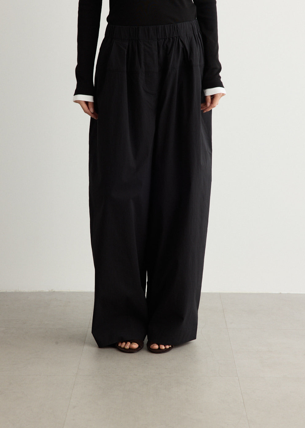 Relaxed Pleat Pants