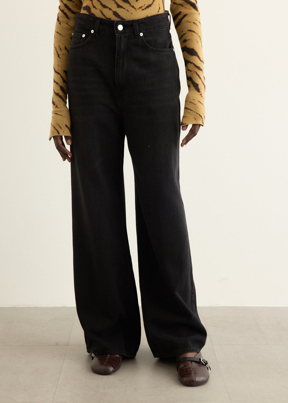 Soft Rigid Denim Baggy Jeans