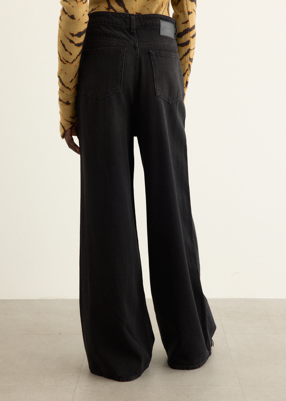 Soft Rigid Denim Baggy Jeans