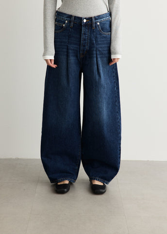 Mid Rise Pleat Barrel Jeans