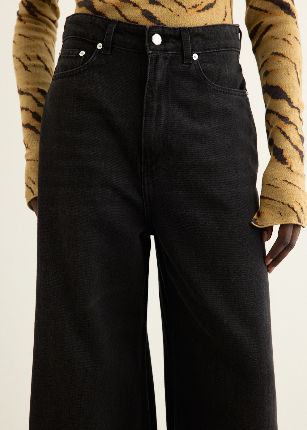 Soft Rigid Denim Baggy Jeans