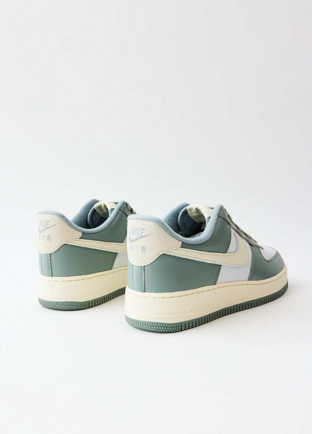 Men's Nike Air Force 1 '07 LX LOW 'Mica Green' Sneakers (DV7186