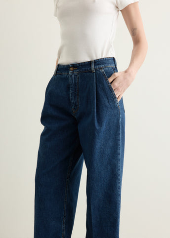 Pleated Jeans