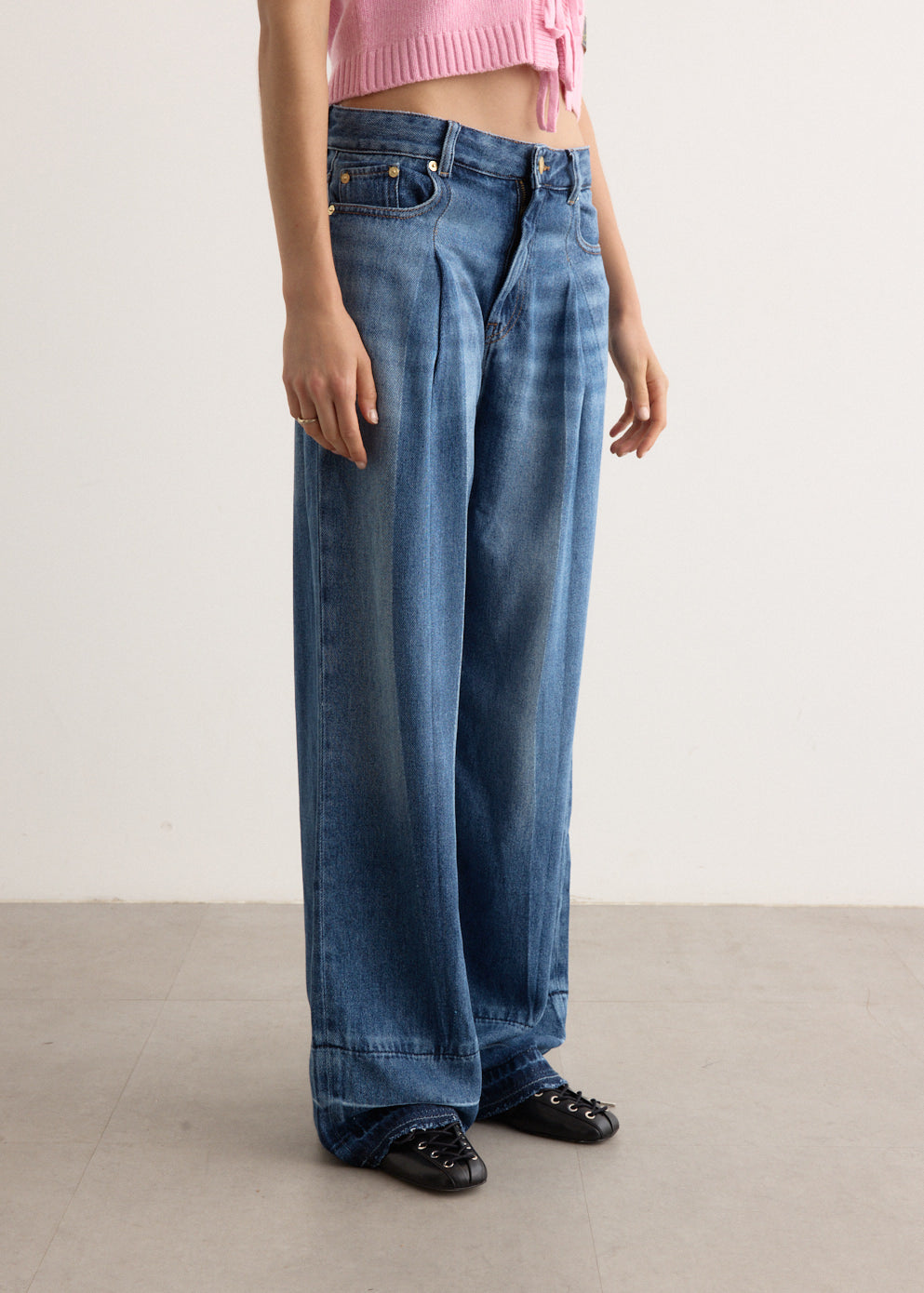 Light Denim Pleated Jeans