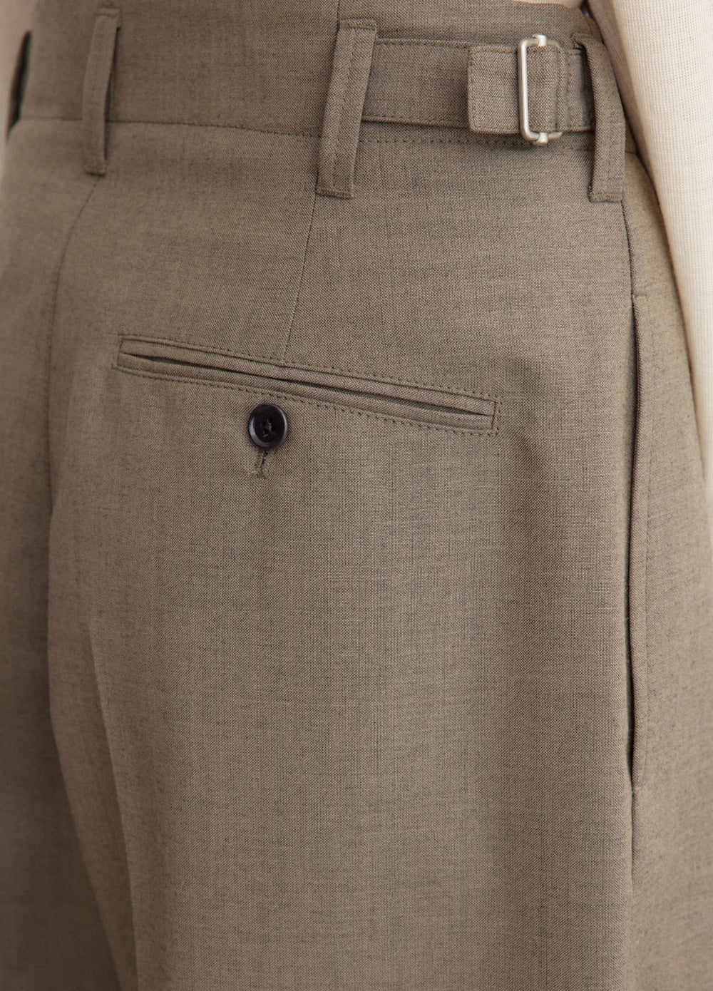 Pleated Tapered Pants
