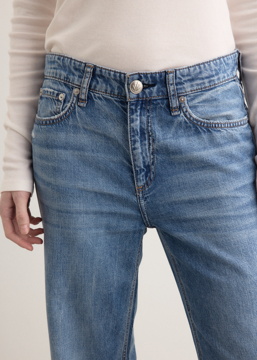 Featherweight Baggy Dre Boyfriend Jeans