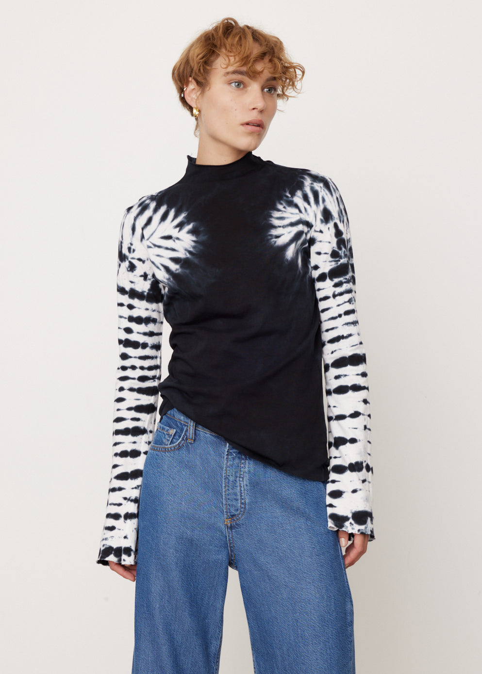 Streak Dye Raised Neck T-Shirt