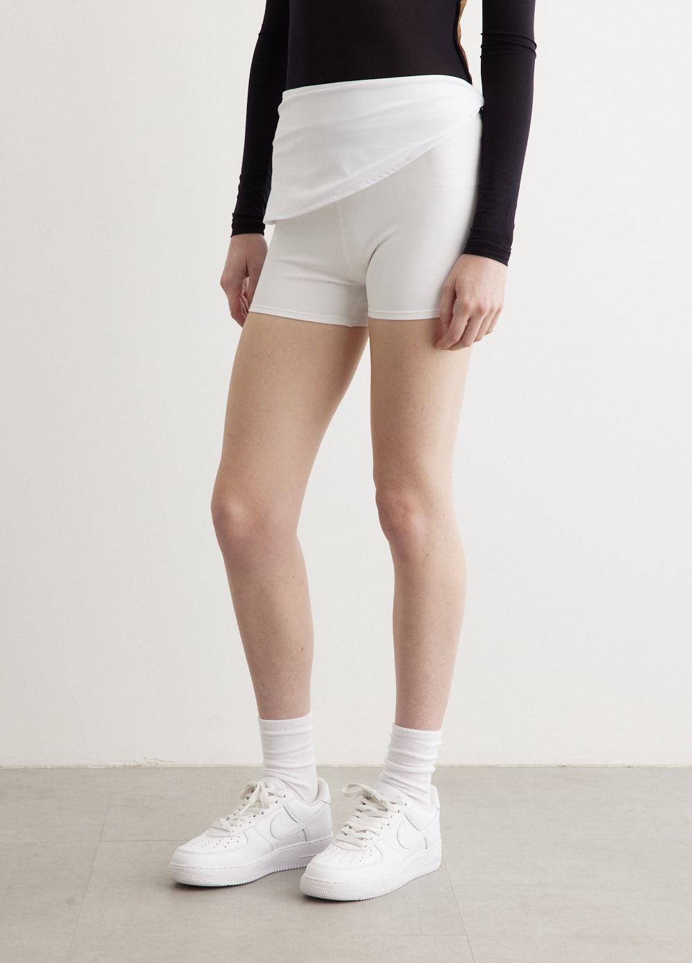 パンツ LITMUS Her Praha layered shorts White x Jacquemus NRG Layered Shorts