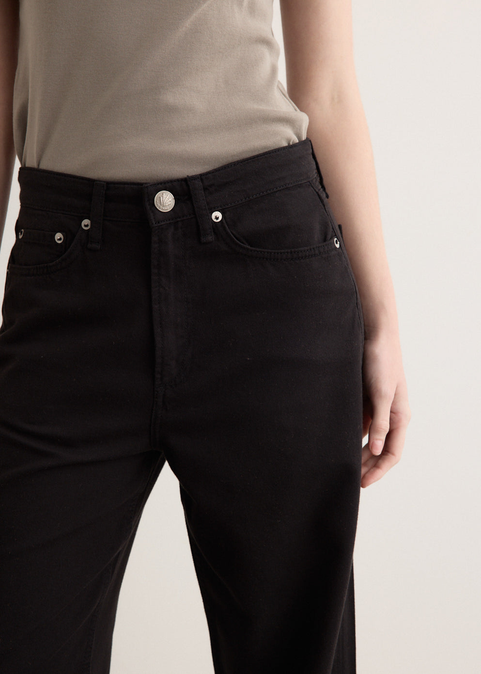 Featherweight Logan Jeans