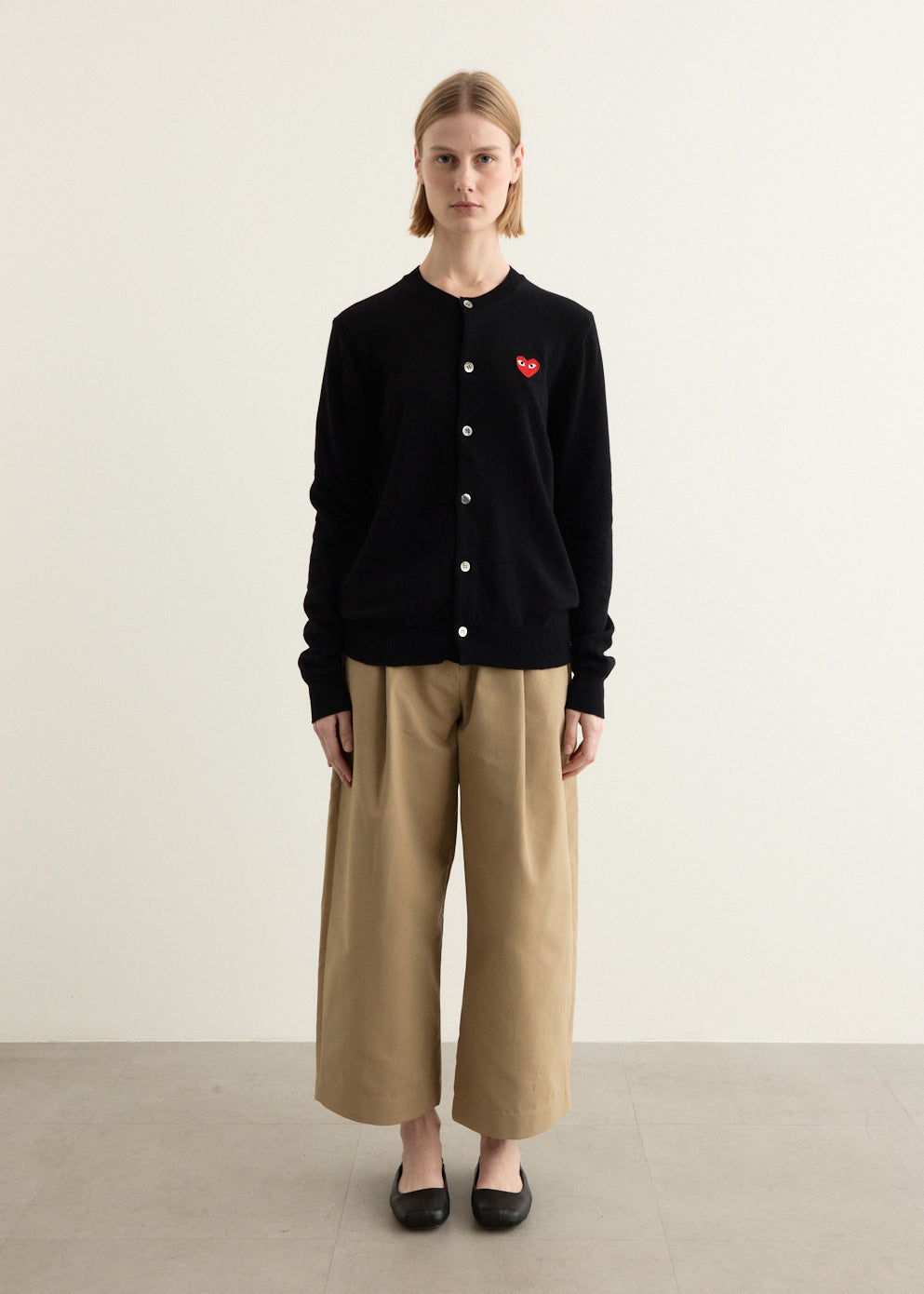 Red Emblem Heart Round Neck Cardigan