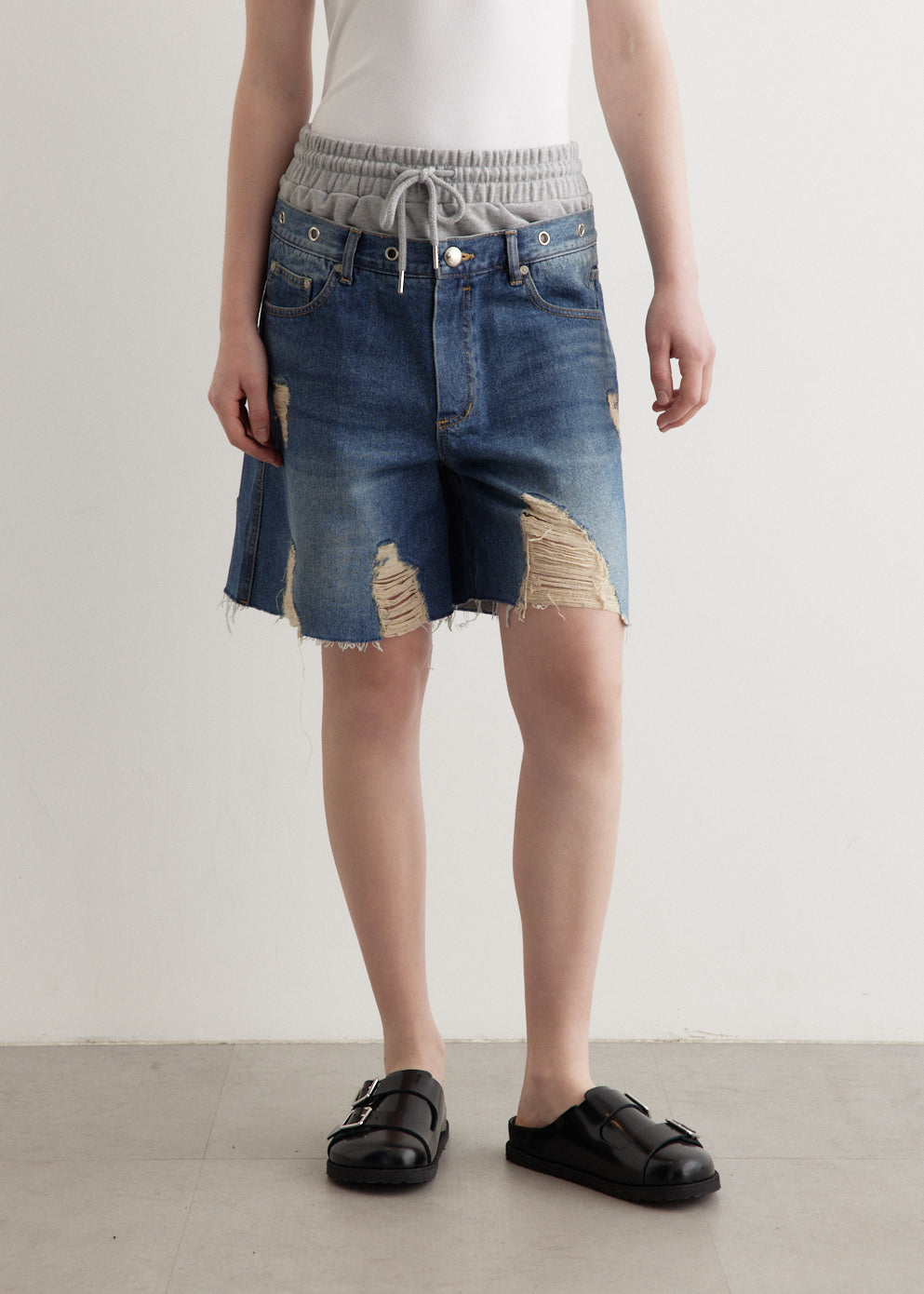[ANDERSSON BELL]★DENNY SWEAT WAIST DAMAGED SHORTS Andersson Bell - DENNY SWEAT WAIST DAMAGED SHORTS | HBX