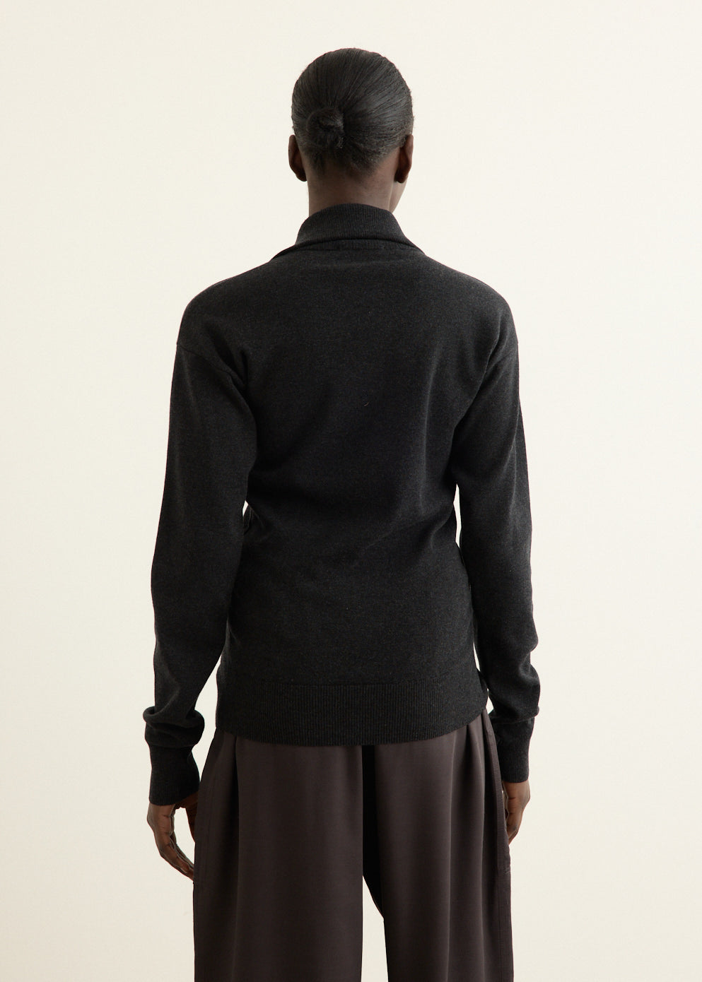 Buttoned Fitted Cardigan