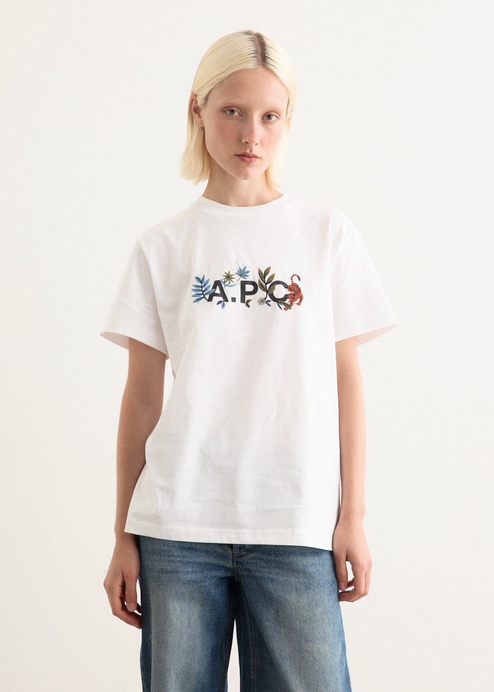 A.P.C. - Auguste T-Shirt - Tshirt logo,All Products : American Fashion Style Bags On Sale A.P.C. - Auguste T-Shirt - Tshirt logo,All Products : American Fashion Style Bags On Sale