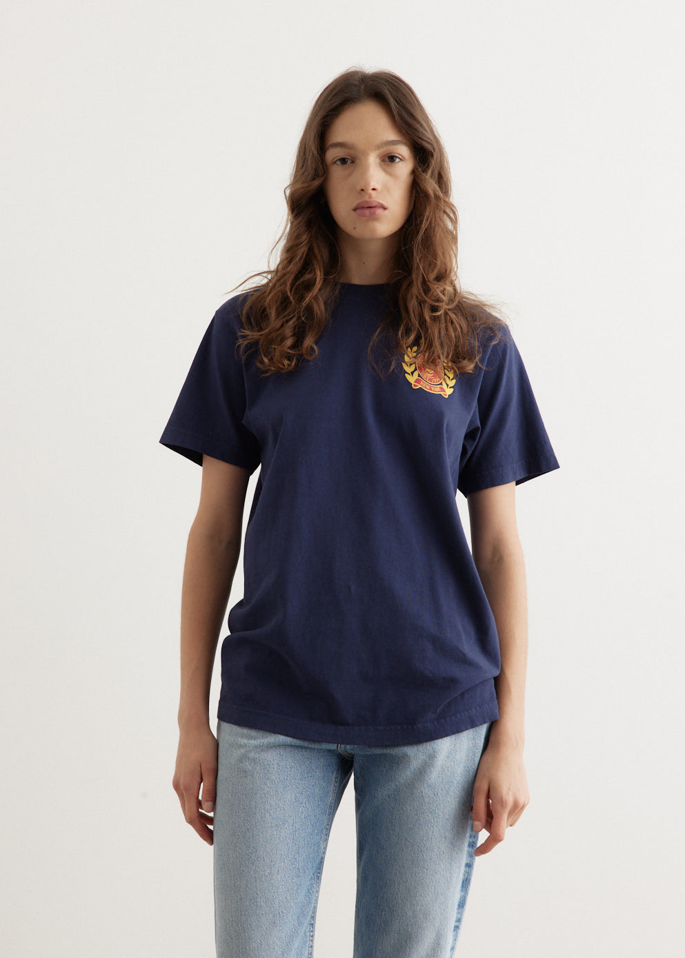 Sporty and Rich - NY Crest T-Shirt - Tshirt logo,Specials : American Fashion Style Bags On Sale Sporty and Rich - NY Crest T-Shirt - Tshirt logo,Specials : American Fashion Style Bags On Sale