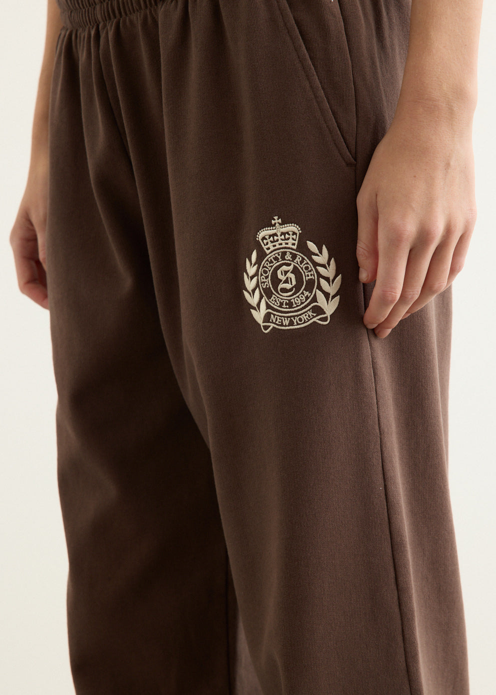 NY Crest Embroidered Wide Sweatpants