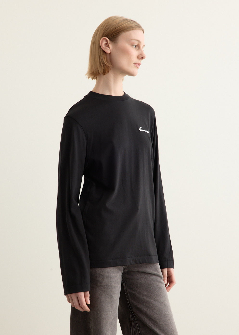 Women's Classic Fit Long Sleeve T-Shirt