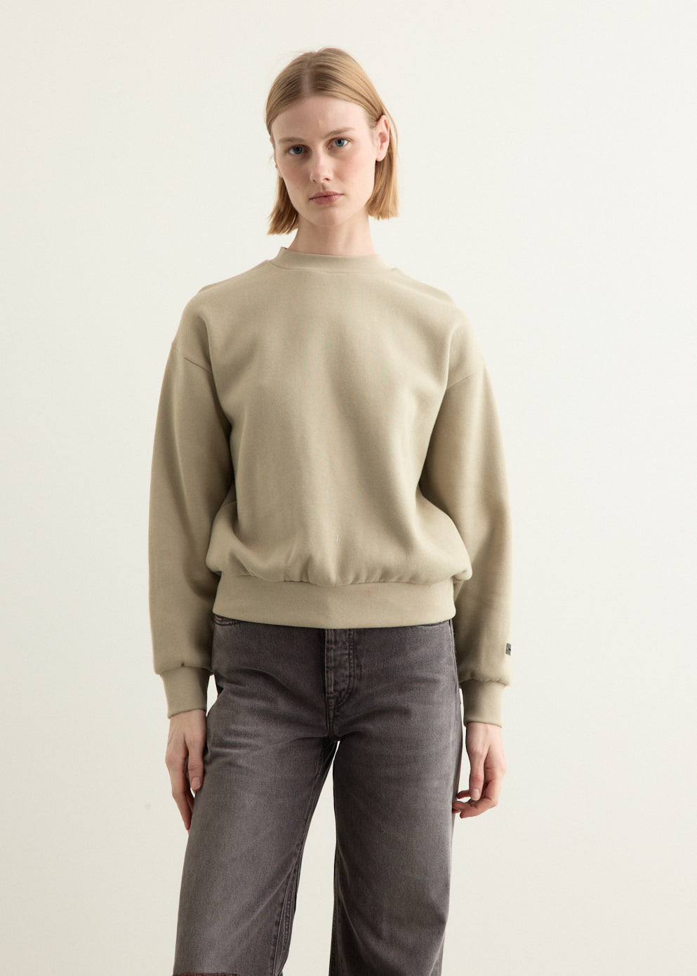 Women's Classic Fit Crewneck