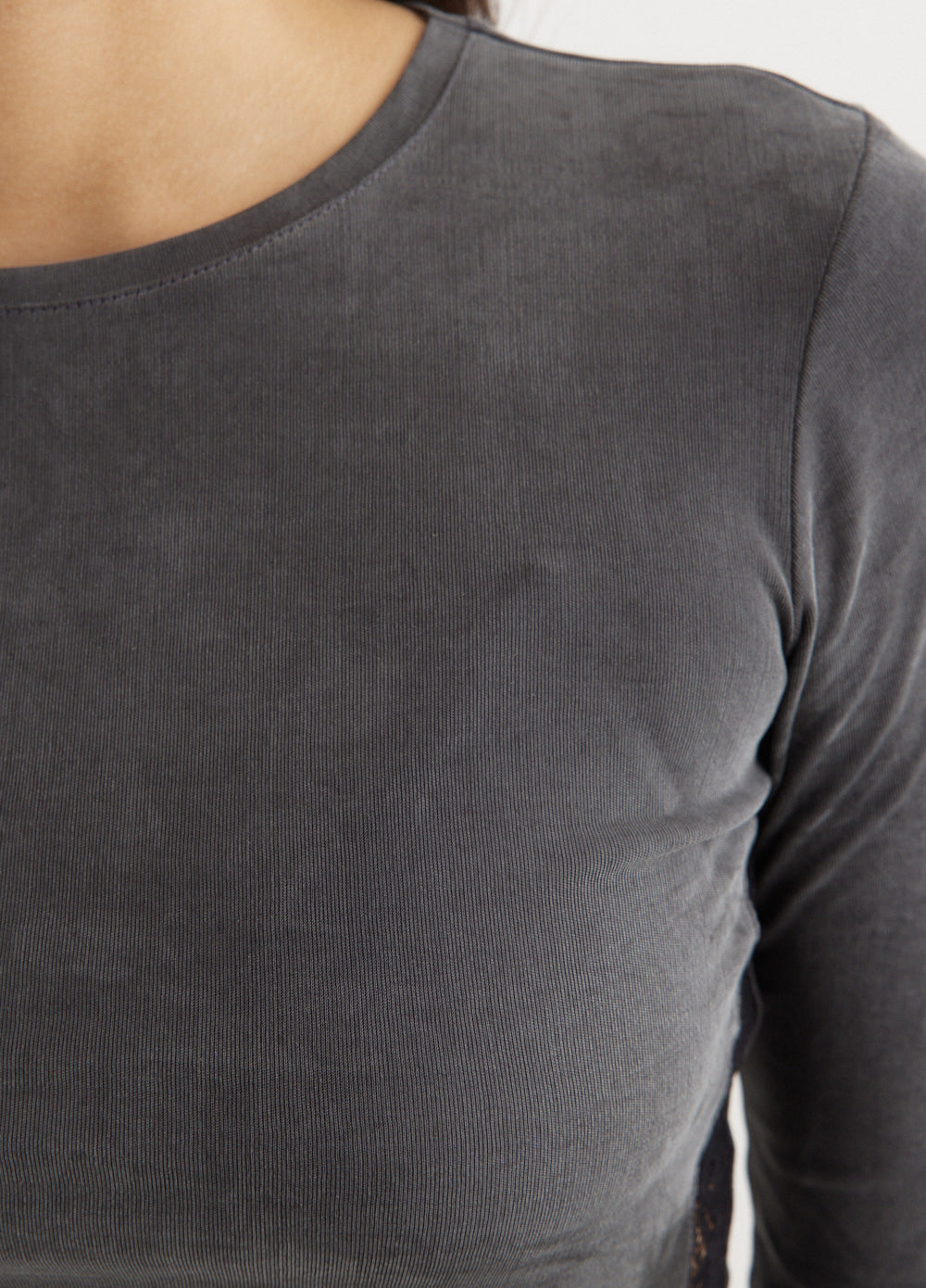 【OUR LEGACY】(W)SUPER SLIM LONGSLEEVE Dark Grey Lace Cupro Our Legacy - Super Slim Longsleeve Dark Grey Lace Cupro. 100