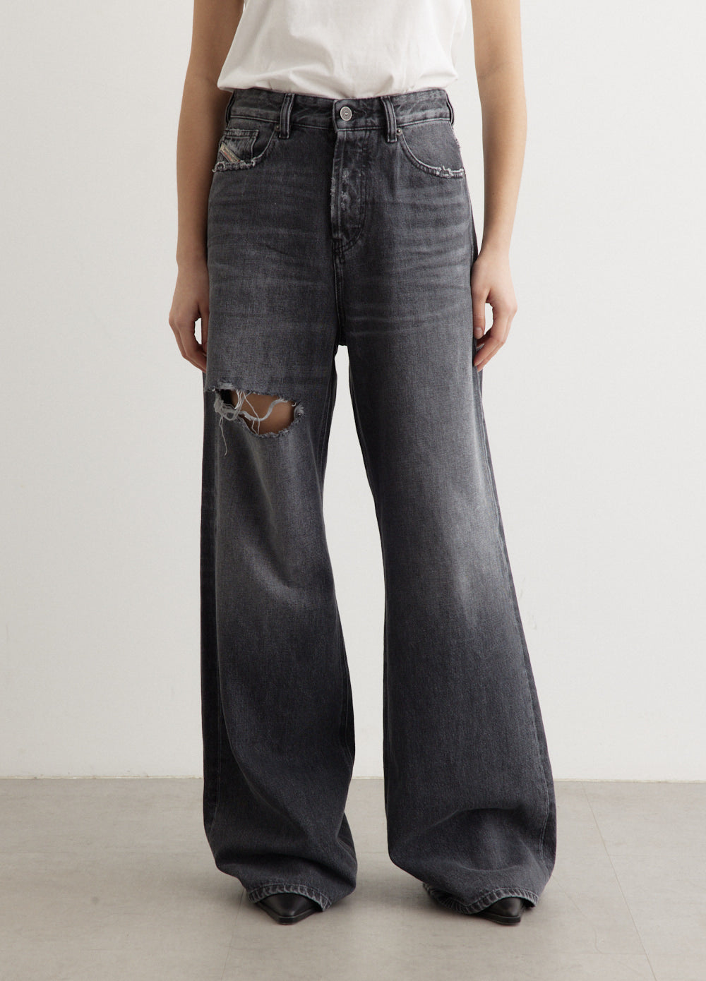 Baggy jeans ripped on sale