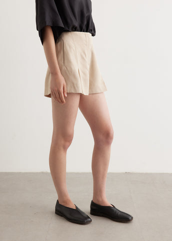 Linea Pleat Shorts