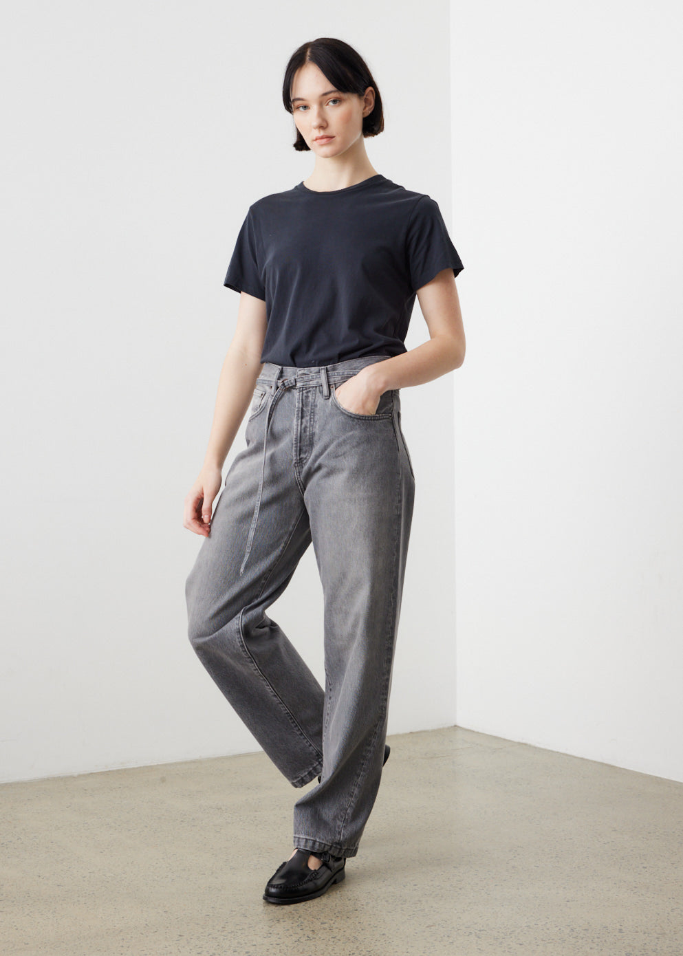 Acne Studios - Loose fit jeans - 1991 Toj - Black