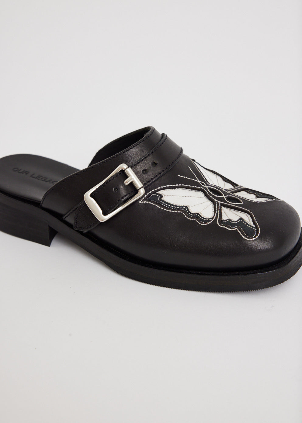 Camion Butterfly Mules