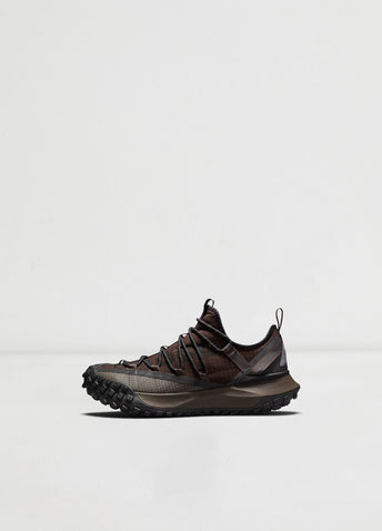 Mountain Fly Low Sneakers
