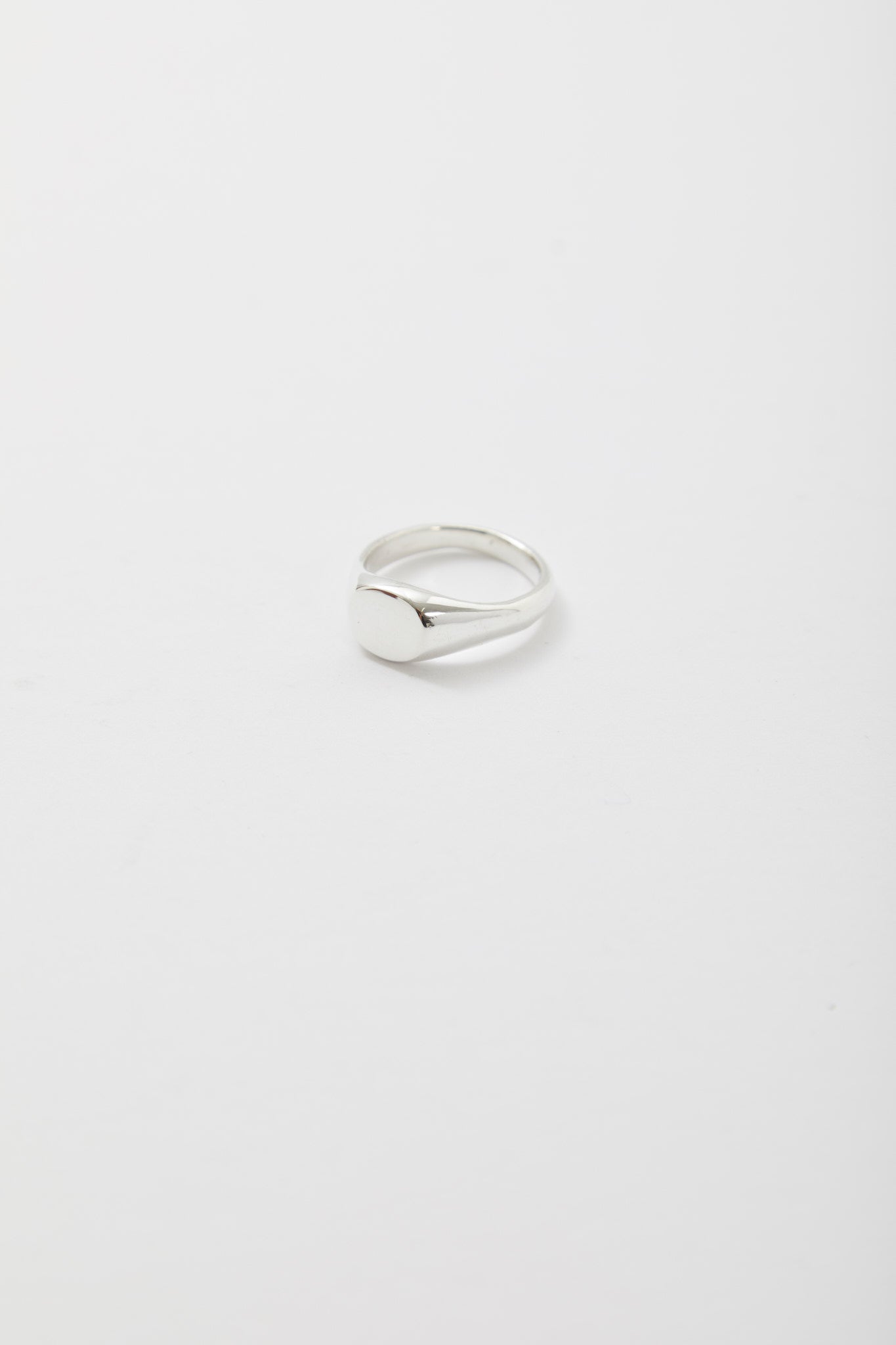 Type 001 Classic Signet Ring