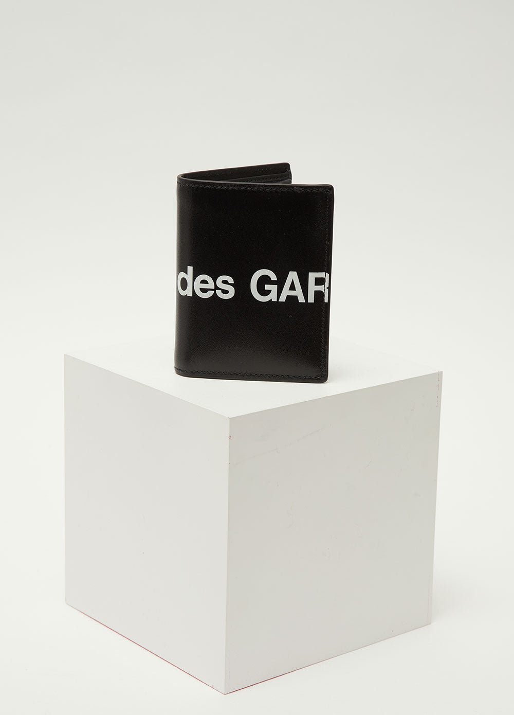 SA0641 Huge Logo Card Case