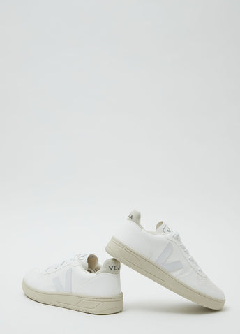 V-10 Sneakers
