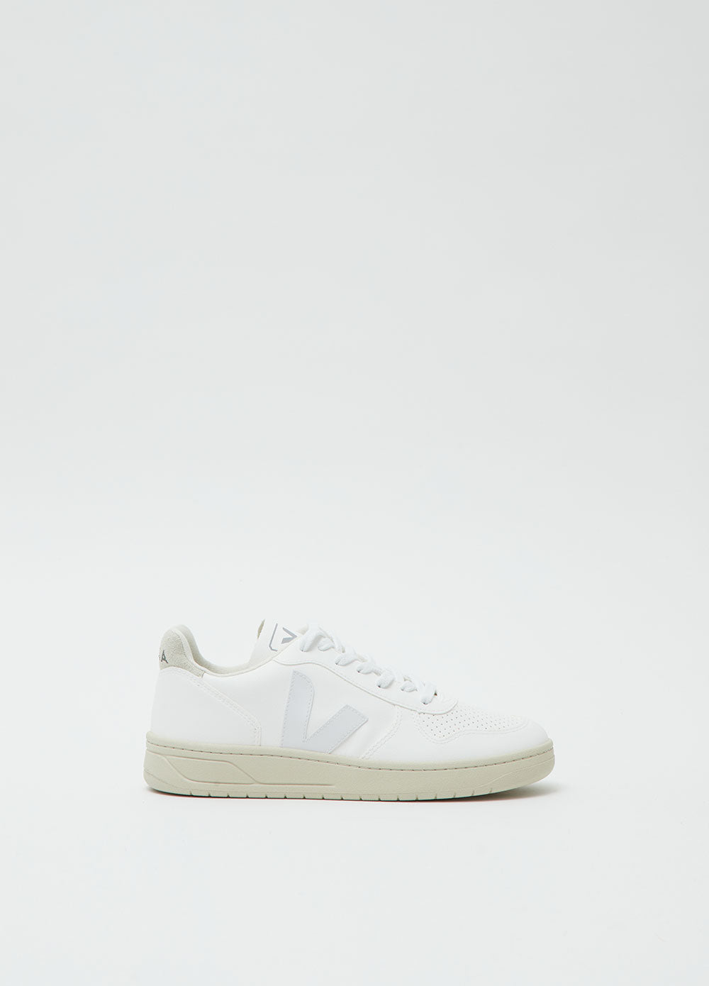 V-10 Sneakers