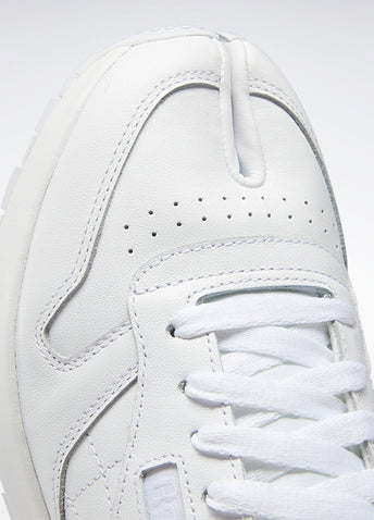 x Maison Margiela Classic Leather Tabi Sneakers