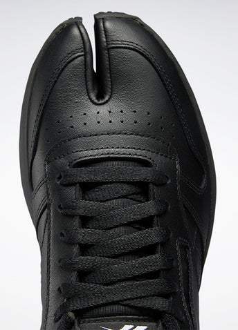 x Maison Margiela Classic Leather Tabi Sneakers