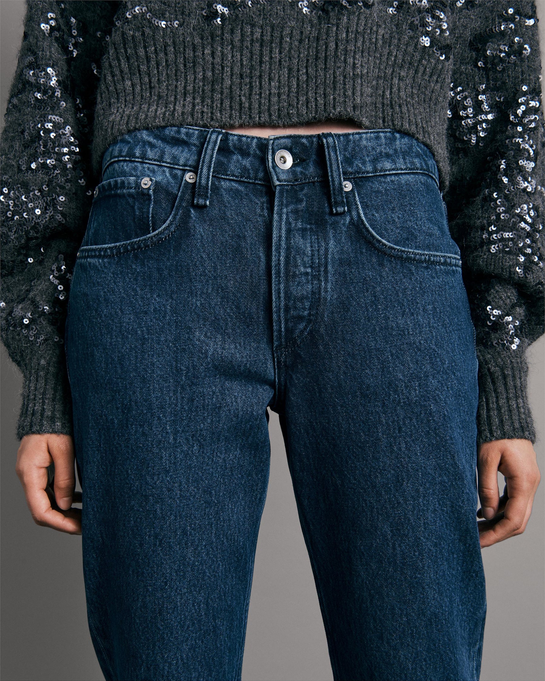 Rosa Mid-Rise Boyfriend Jeans
