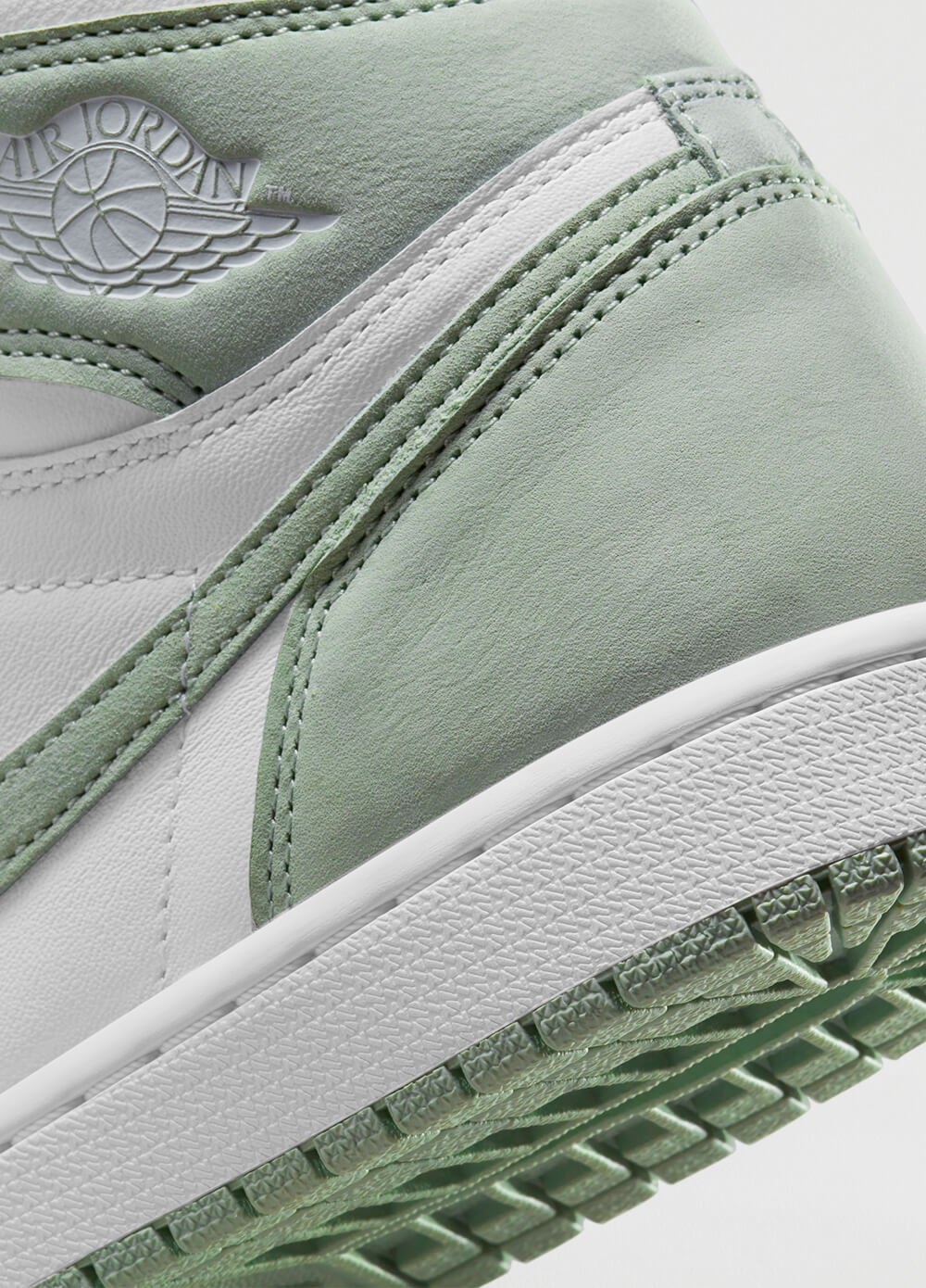 Air Jordan 1 High Sneakers