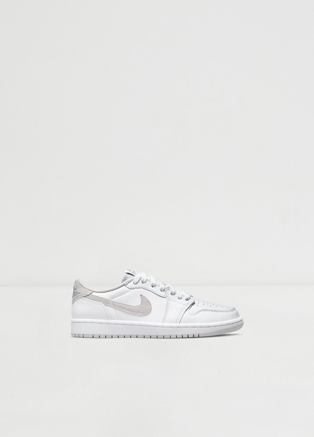 Womens Air Jordan 1 Low Sneakers