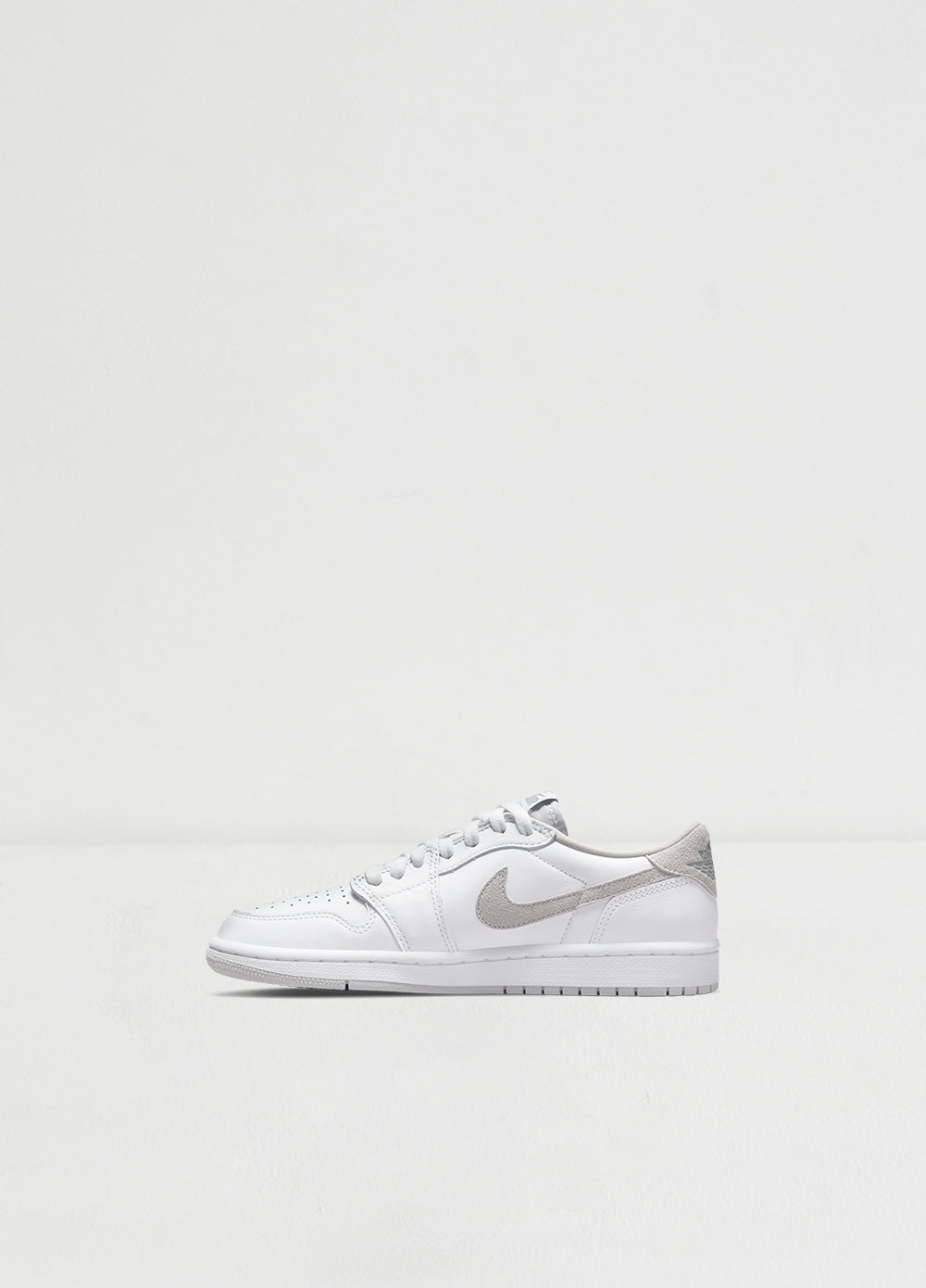 Womens Air Jordan 1 Low Sneakers