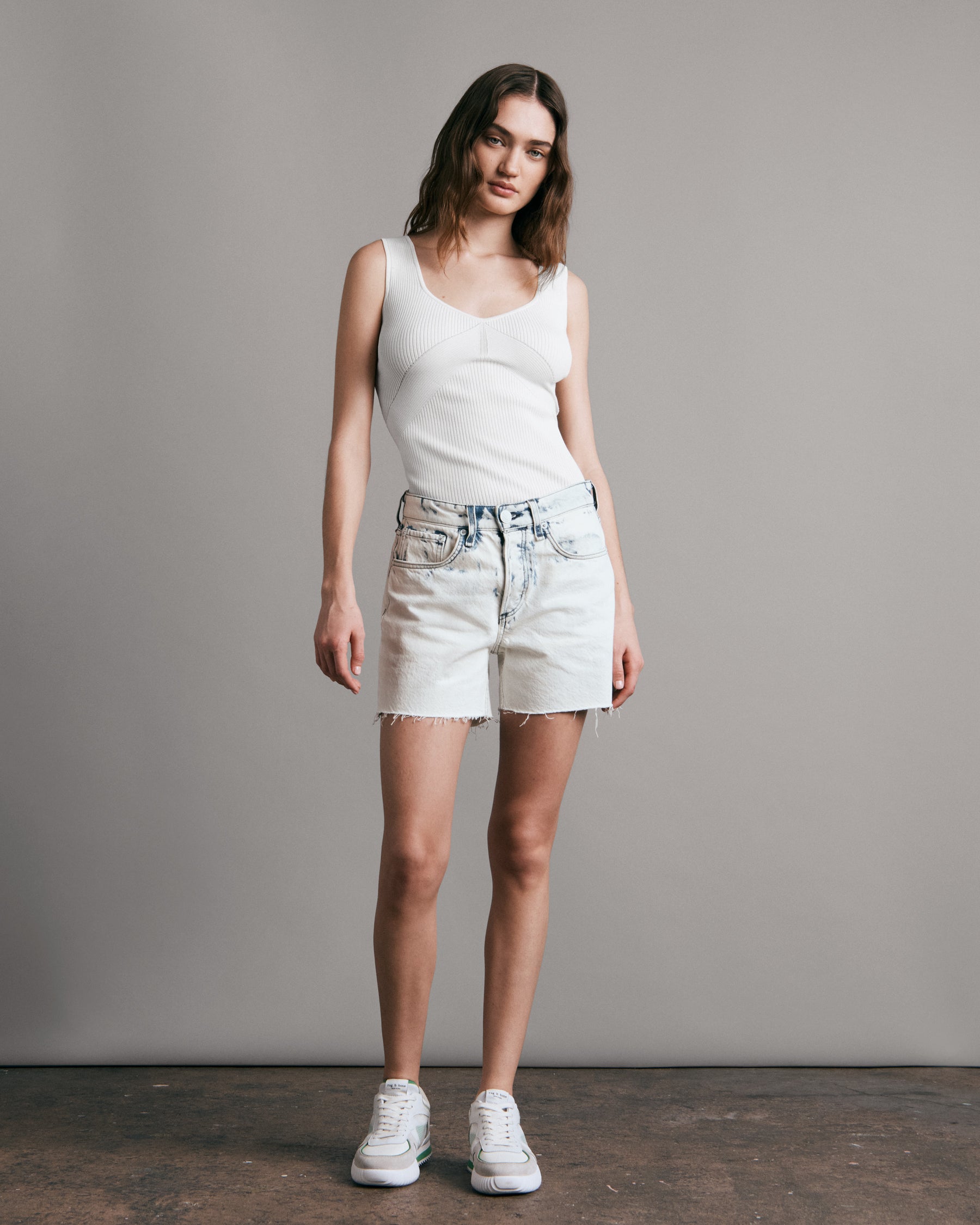 Rosa Mid-Rise Boyfriend 5" Shorts