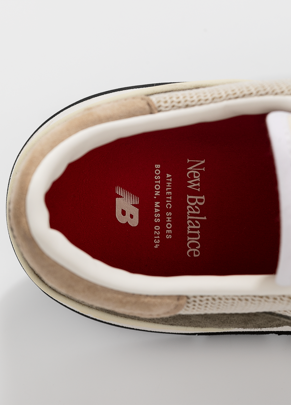 MADE in USA 990v1 Sneakers