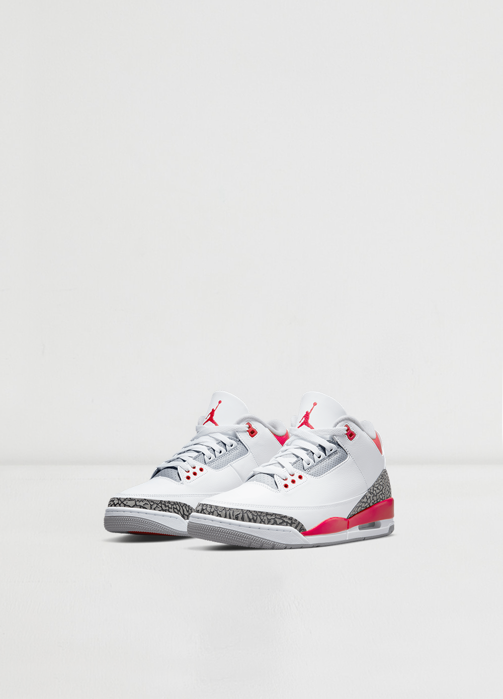 Air Jordan 3 Retro 'Fire Red' Sneakers