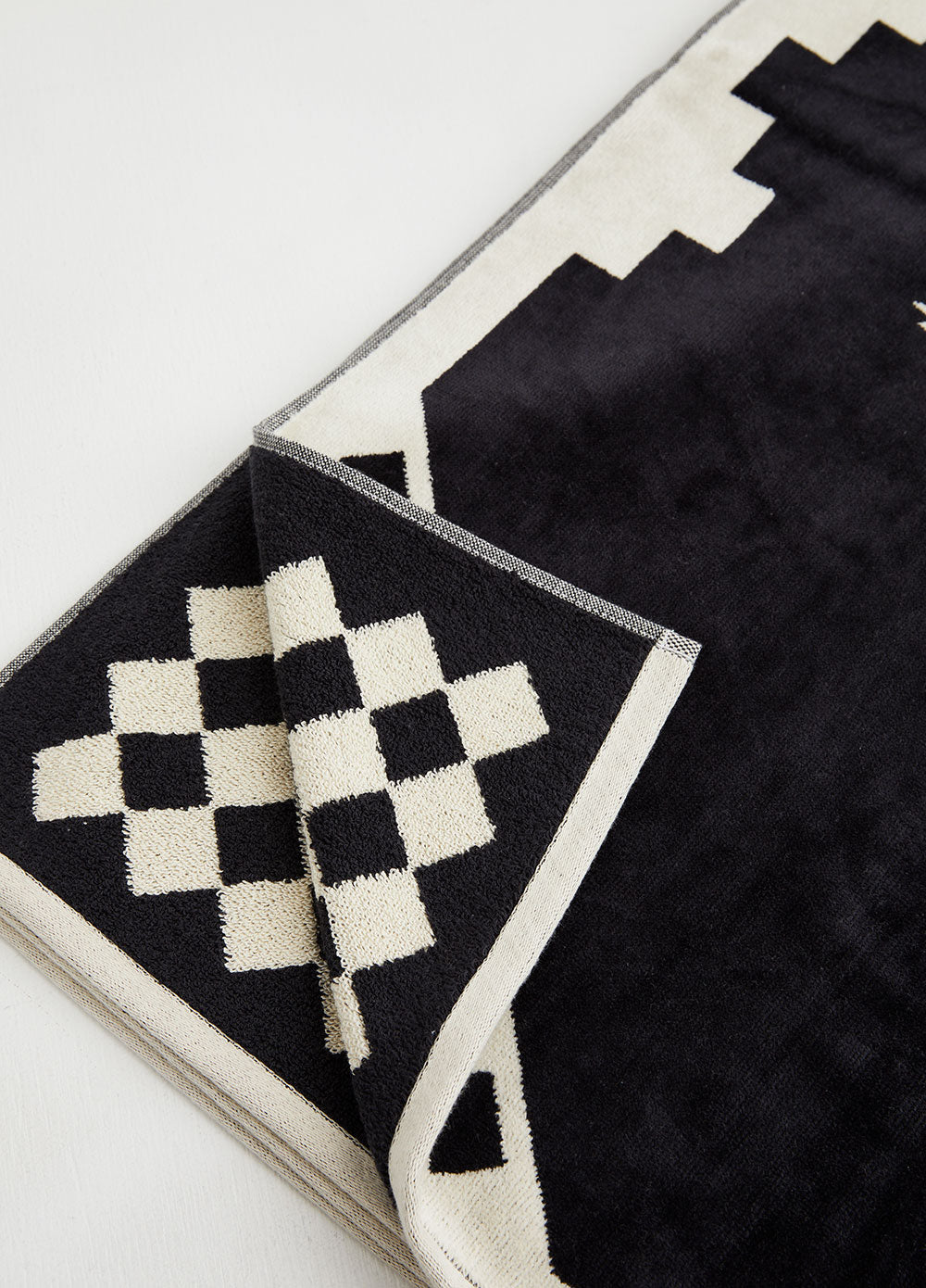 Los Ojos Jacquard Towel